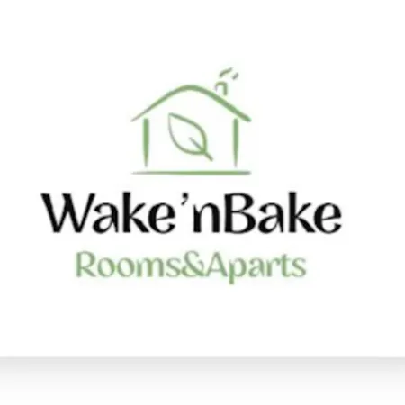 Wake'nbake Al Terminal جنوة