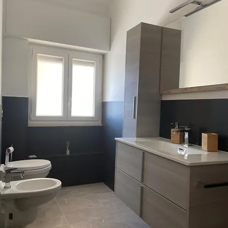 Guest house Wake'nbake Al Terminal Genoa