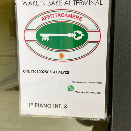 Wake'nbake Al Terminal Maison d'hôtes *